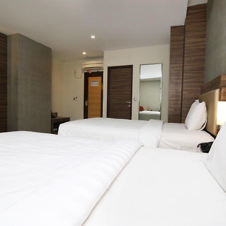 Hotel Melawai 2 Джакарта Экстерьер фото